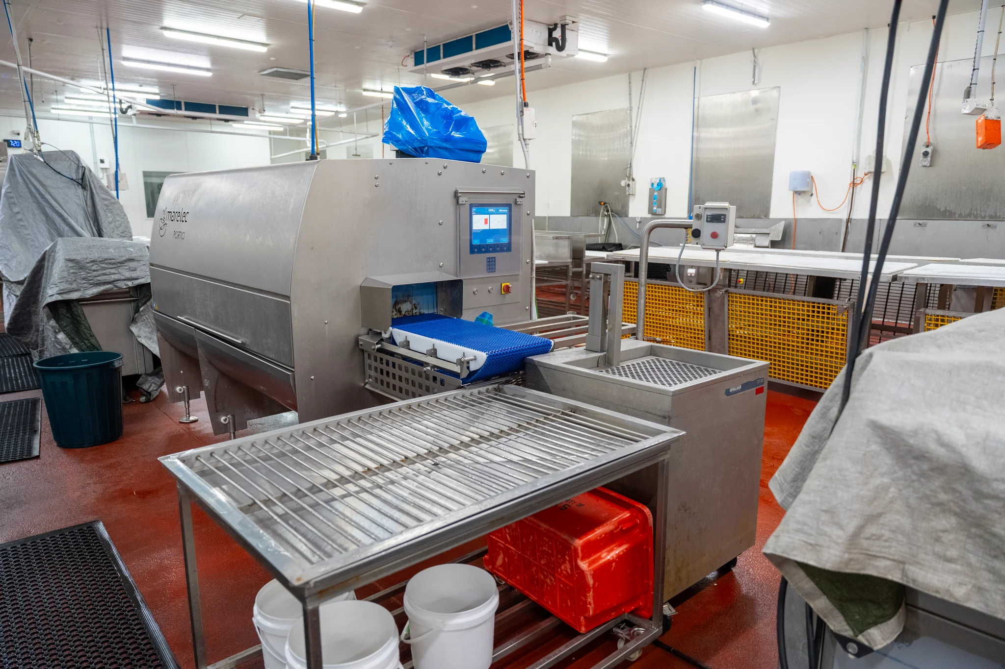 Food production cleaning equipment